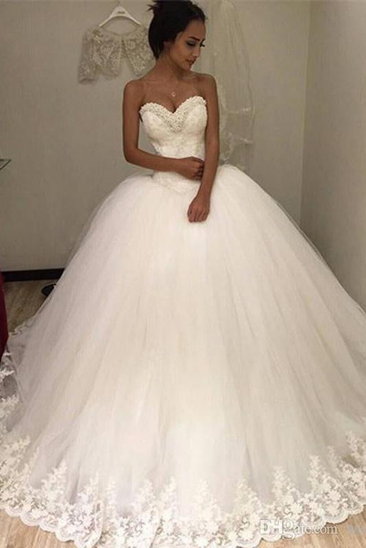 Sweetheart Sleeveless Tulle Long Ball Gown Wedding Dress with Lace Appliques PDH97